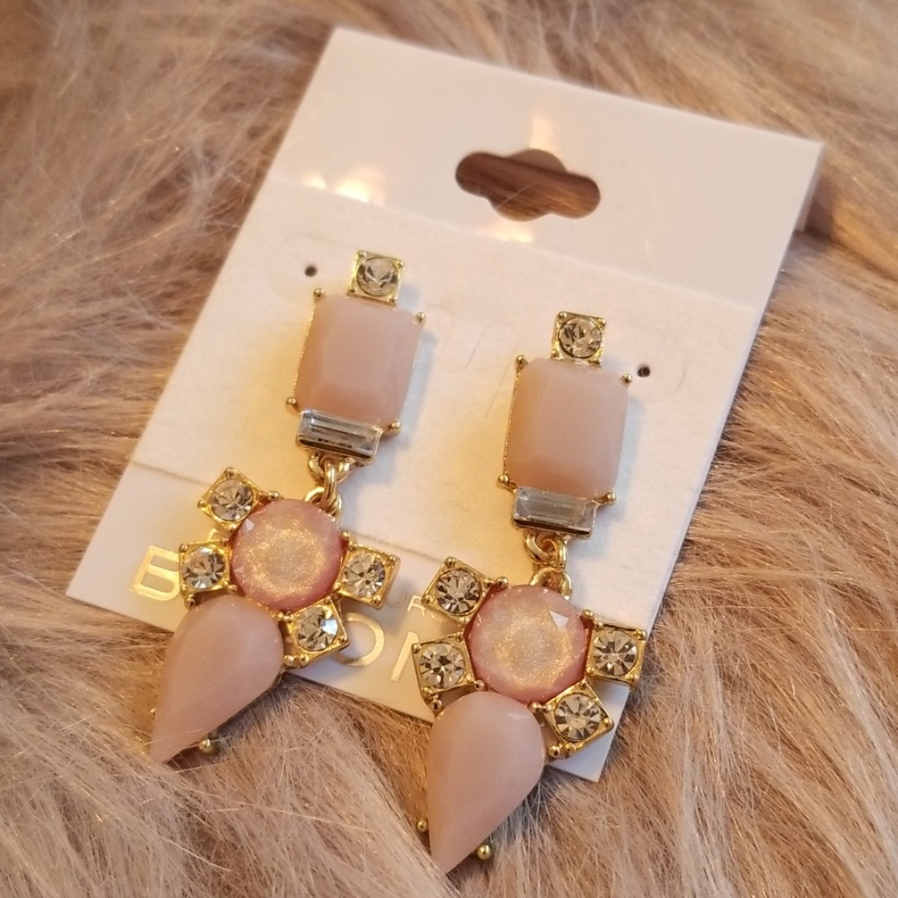 B•Iconic earrings